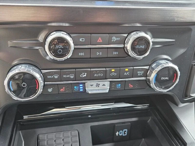 New 2026 Carbonized Gray Metallic Ford F-250® Lariat® image 23