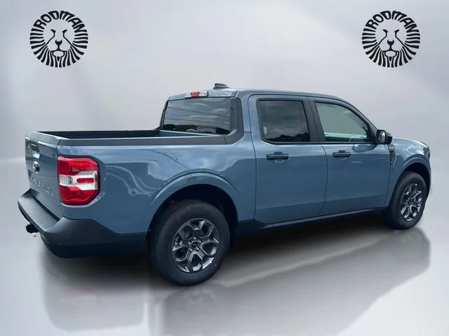 New 2026 Azure Gray Metallic Tri-Coat Ford XLT image 6