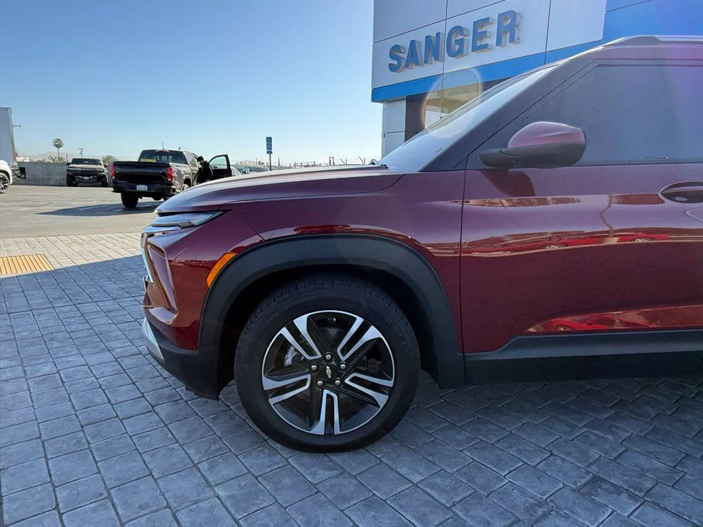 Used 2024 Crimson Metallic Chevrolet LT image 5