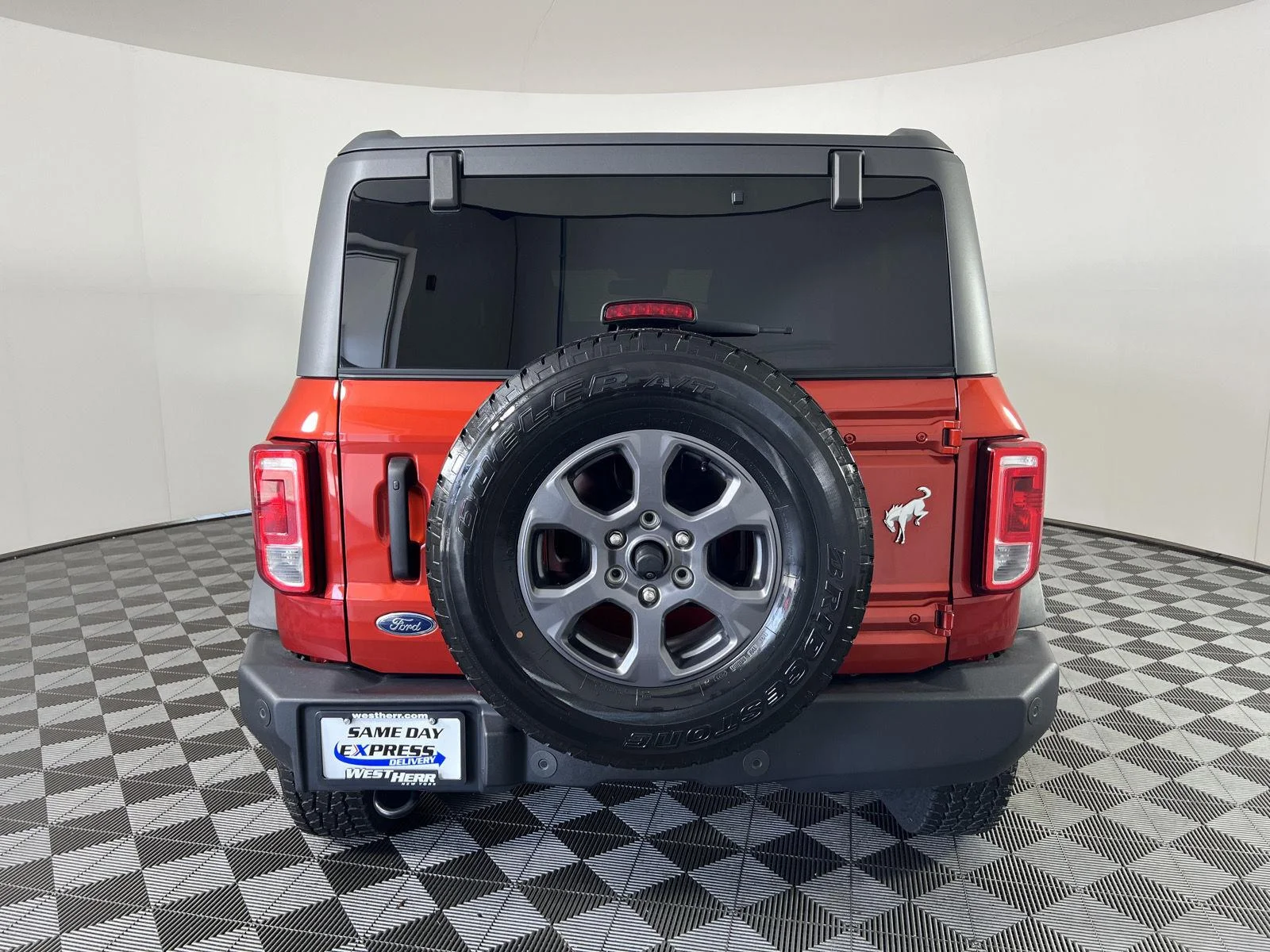Used 2023 Hot Pepper Red Tinted Clearcoat Ford Big Bend image 4