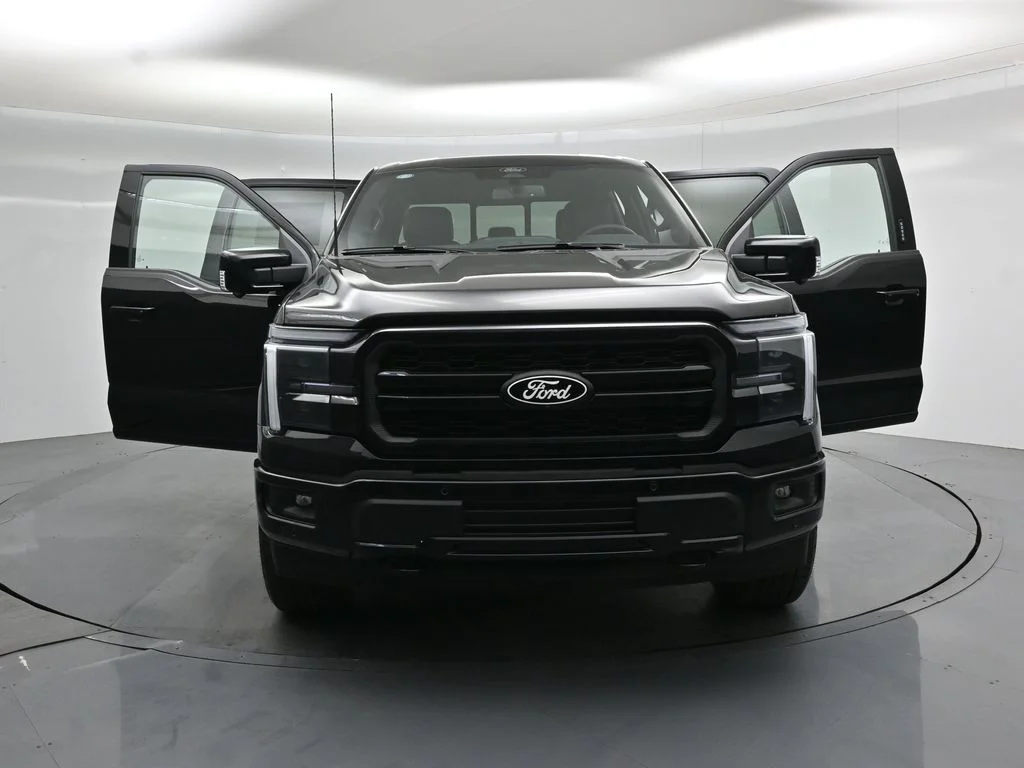 New 2026 Agate Black Metallic Ford Lariat image 30