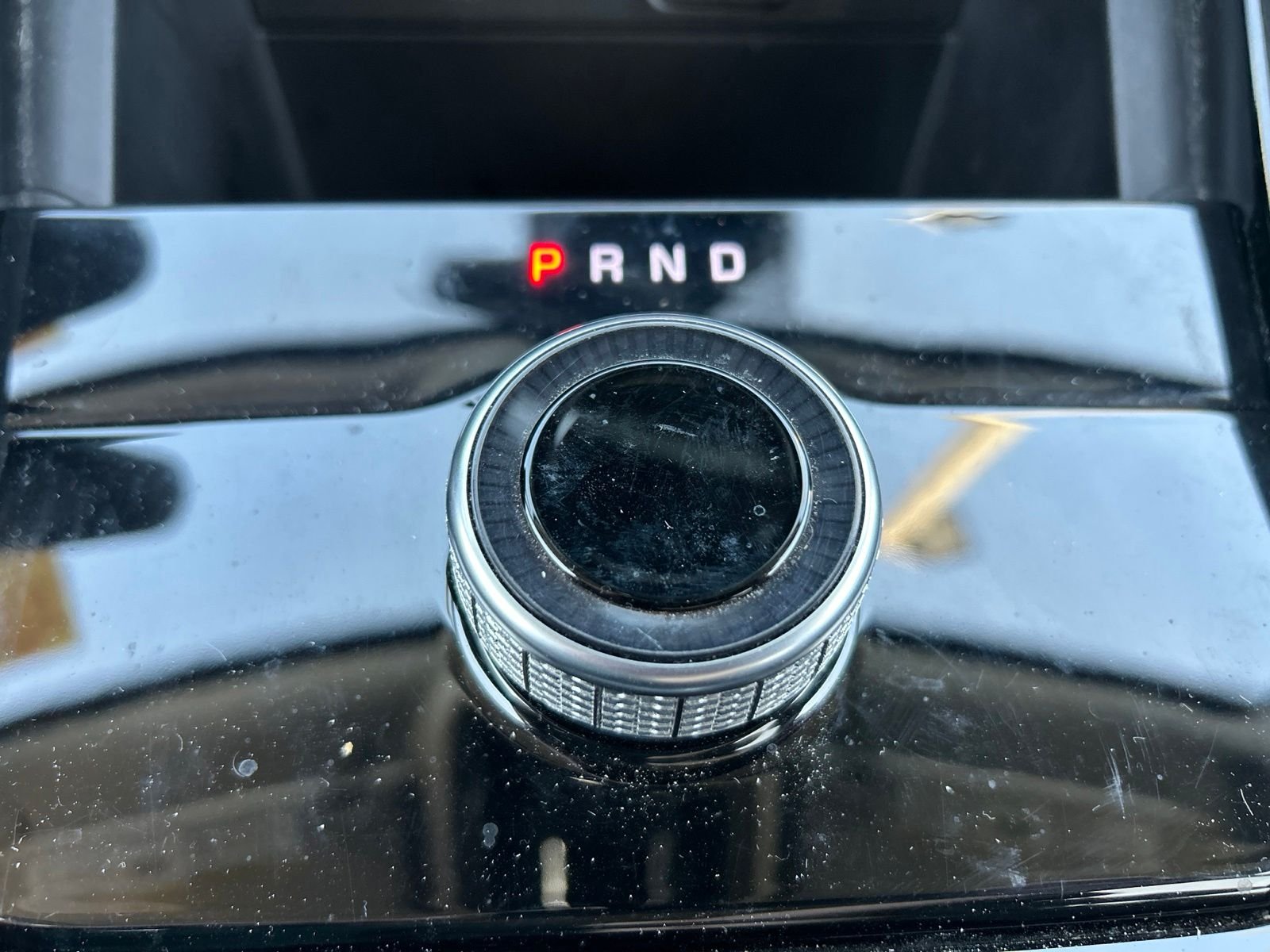 Used 2023 Red Jeep Laredo image 18
