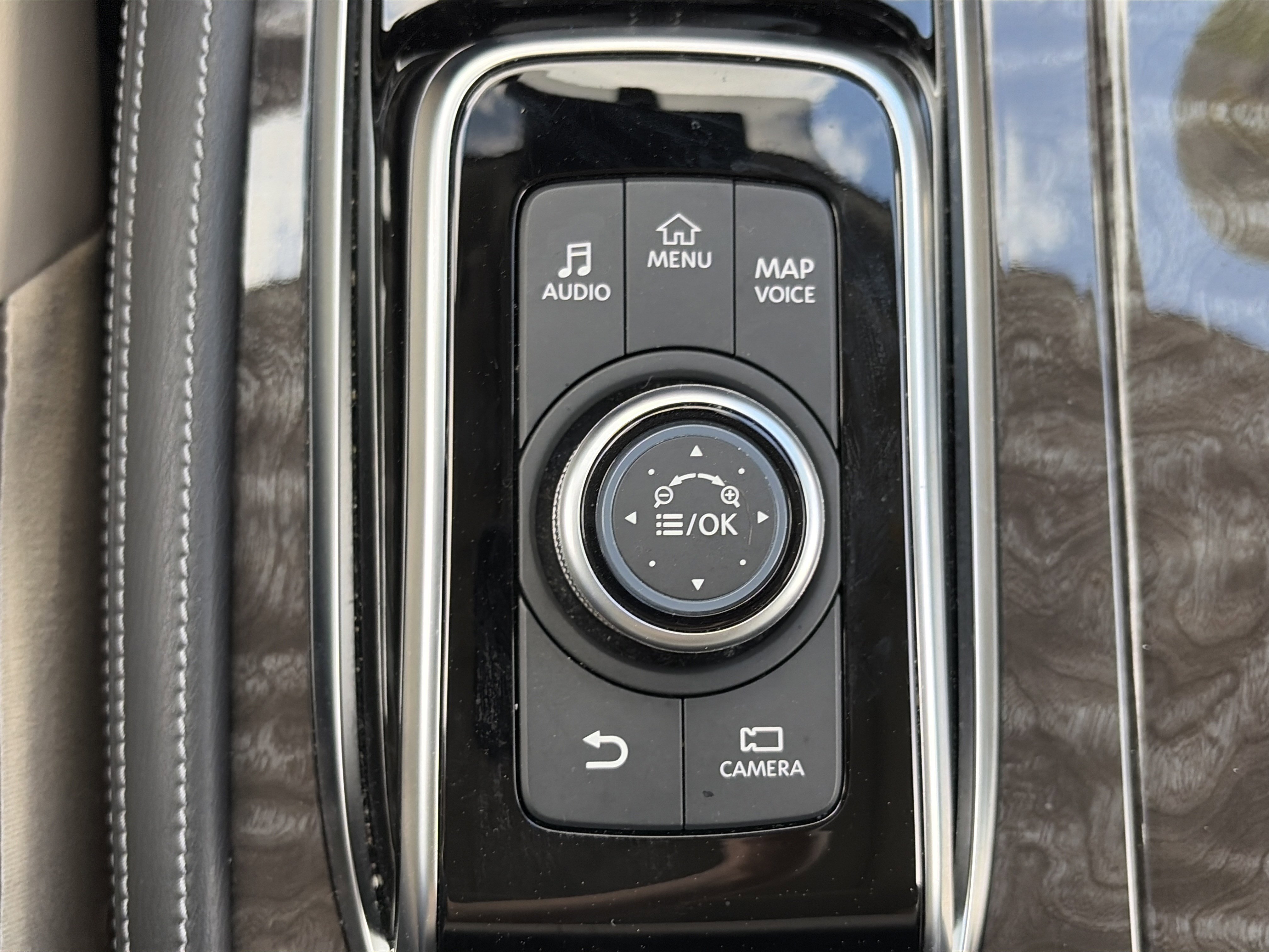 2024 Nissan Armada Platinum - Photo 11