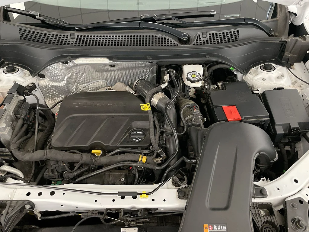 Used 2024 Summit White Chevrolet RS image 27