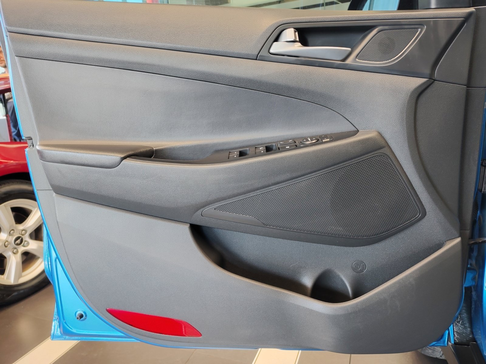 Used 2017 Caribbean Blue Hyundai Night image 26