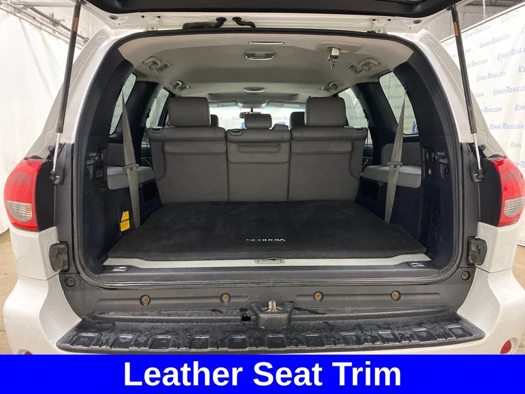 Used 2015 White Toyota SR5 image 15
