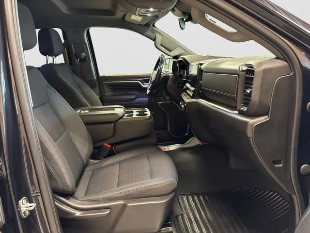 Used 2022 Gray Chevrolet LT image 16