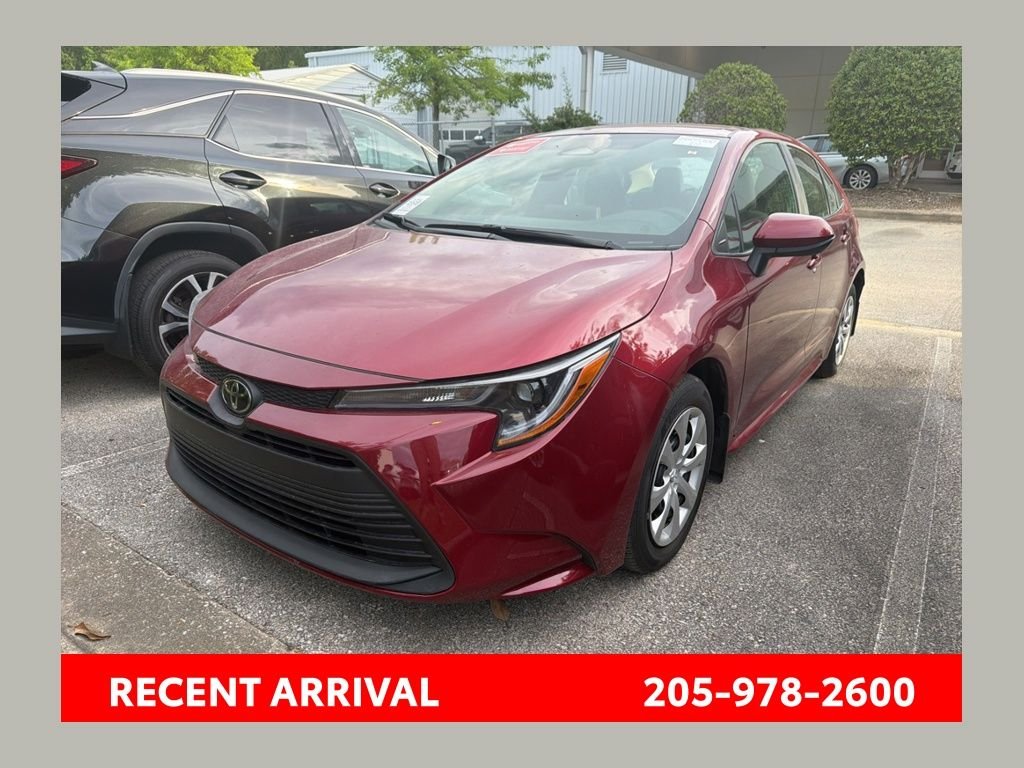 2025 Toyota Corolla LE CVT's photo
