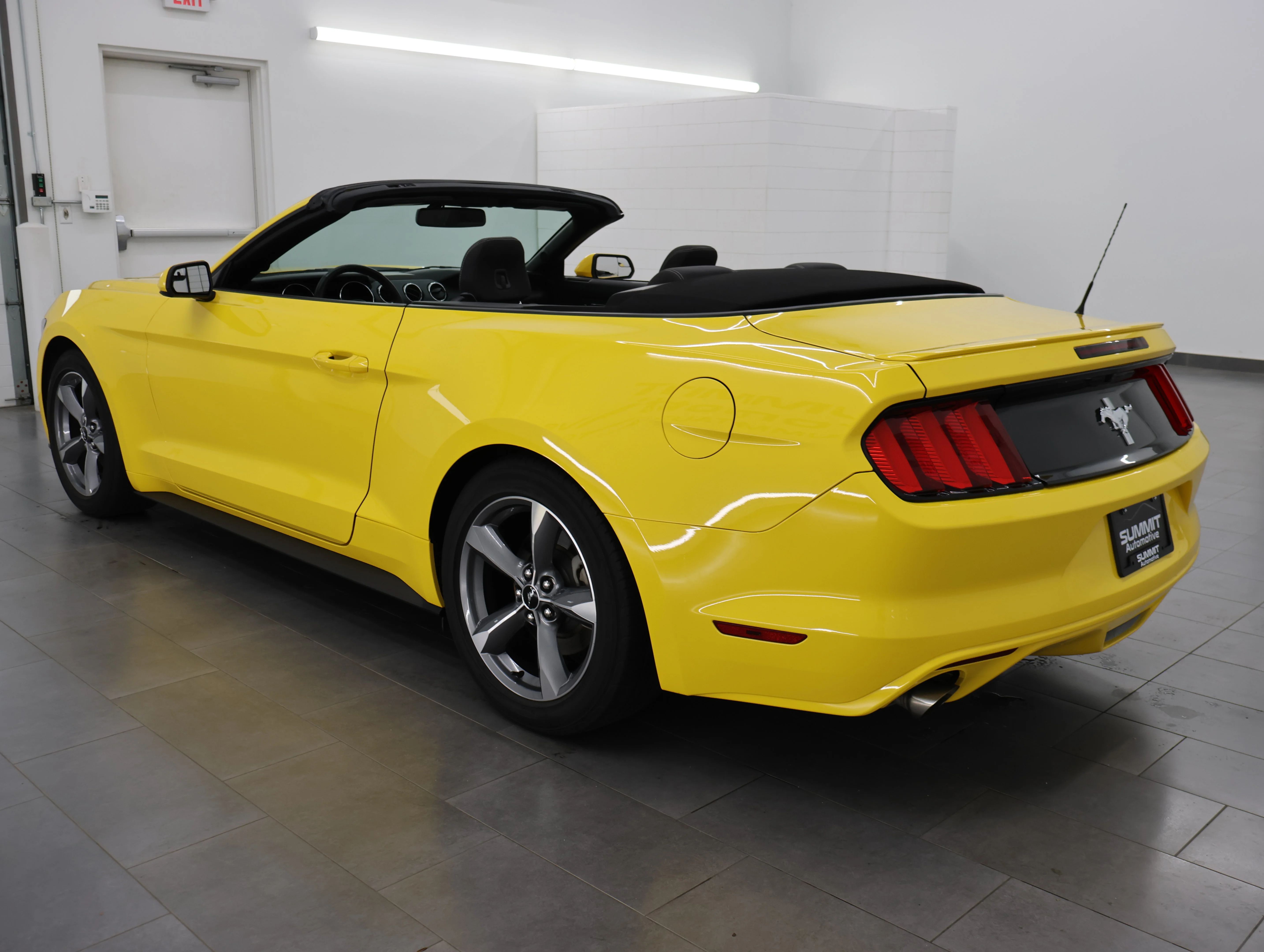 Used 2016 Triple Yellow Tri-Coat Ford V6 image 56