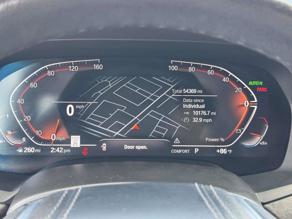 Used 2023 White BMW xDrive40i image 24