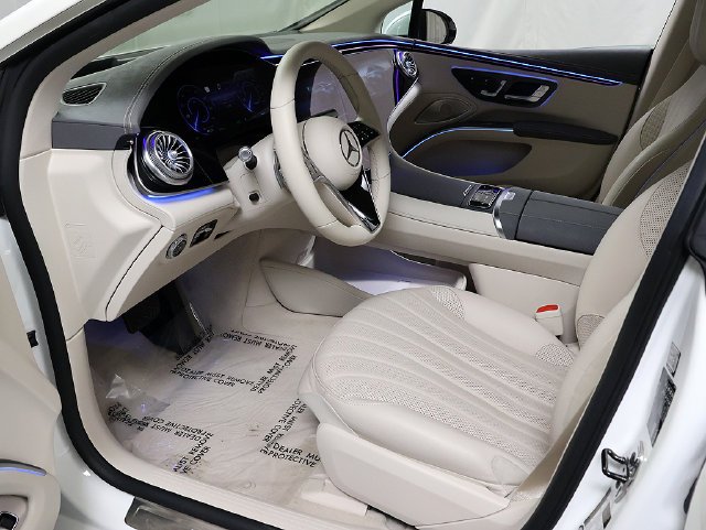 Certified Used 2023 MANUFAKTUR Diamond White Metallic Mercedes-Benz 580 image 12