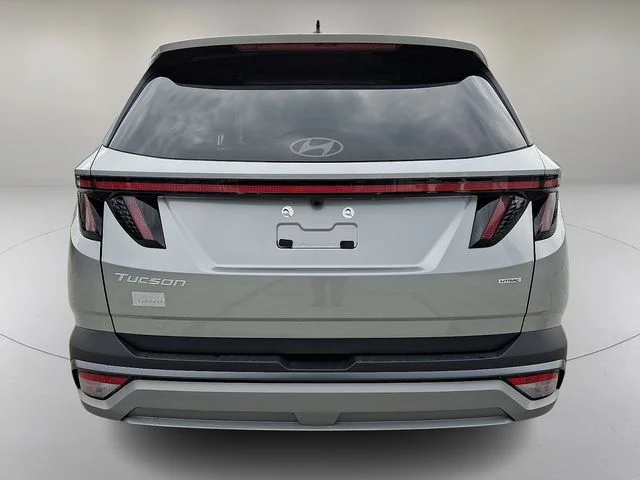 New 2026 Silver Hyundai SEL Premium image 6