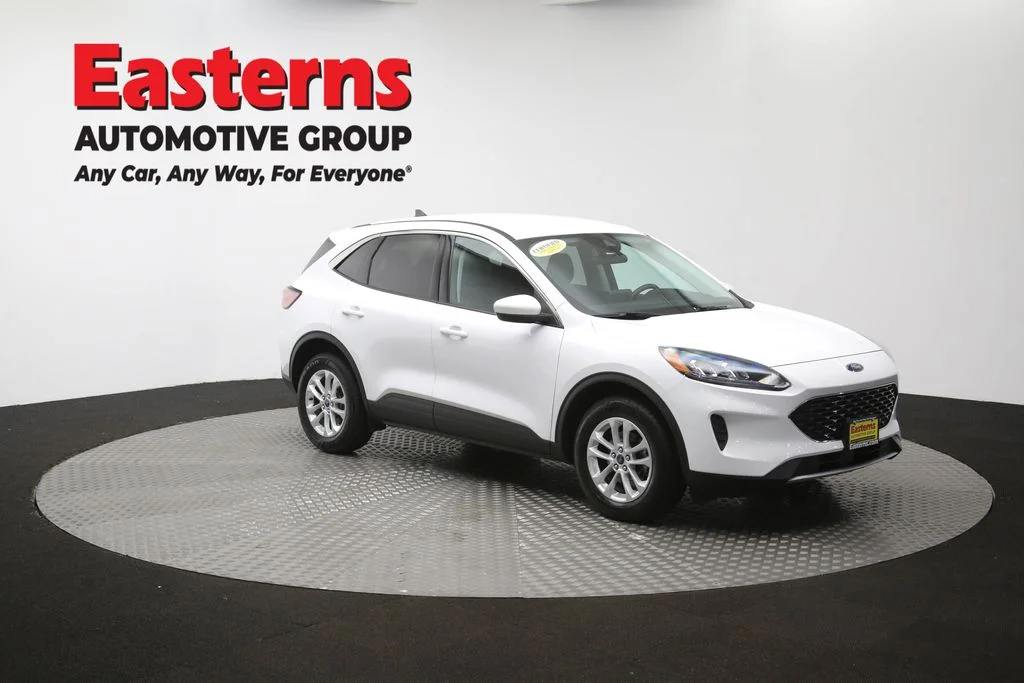 Used 2021 White Ford SE image 49