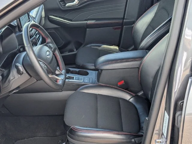 Used 2025 Gray Ford ST-Line Select image 18