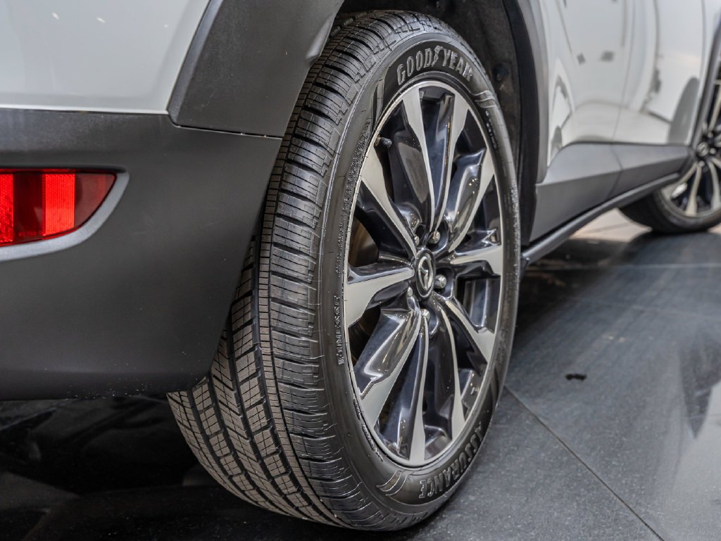 Used 2019 Ceramic Metallic Mazda Touring image 46