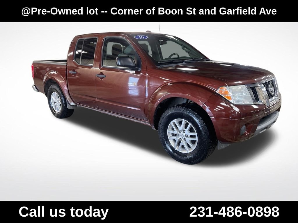 Used 2016 Brown Nissan SV image 7