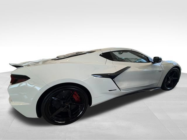 New 2026 Arctic White Chevrolet 3LZ image 6