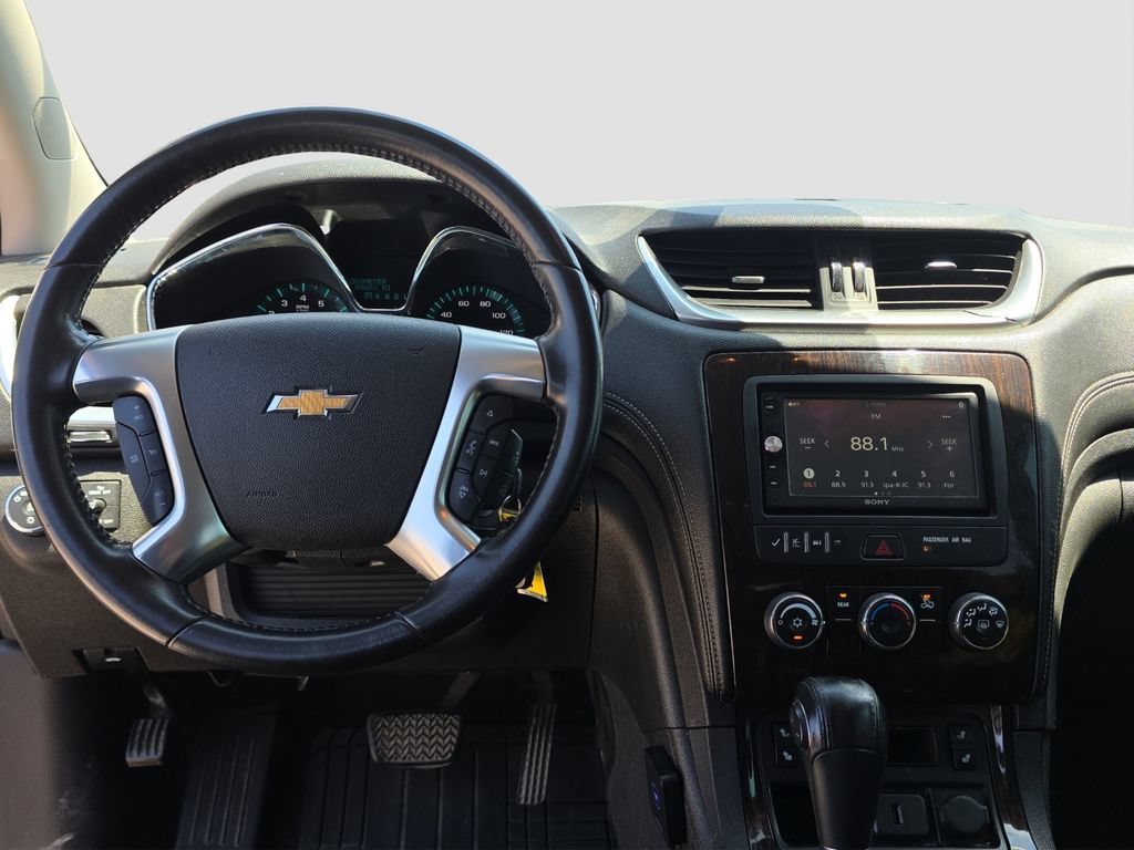 Used 2016 SUMMIT WHITE Chevrolet LT image 11