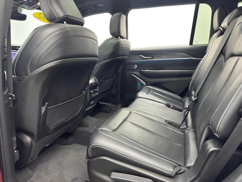 Used 2022 Velvet Red Pearlcoat Jeep Overland image 50