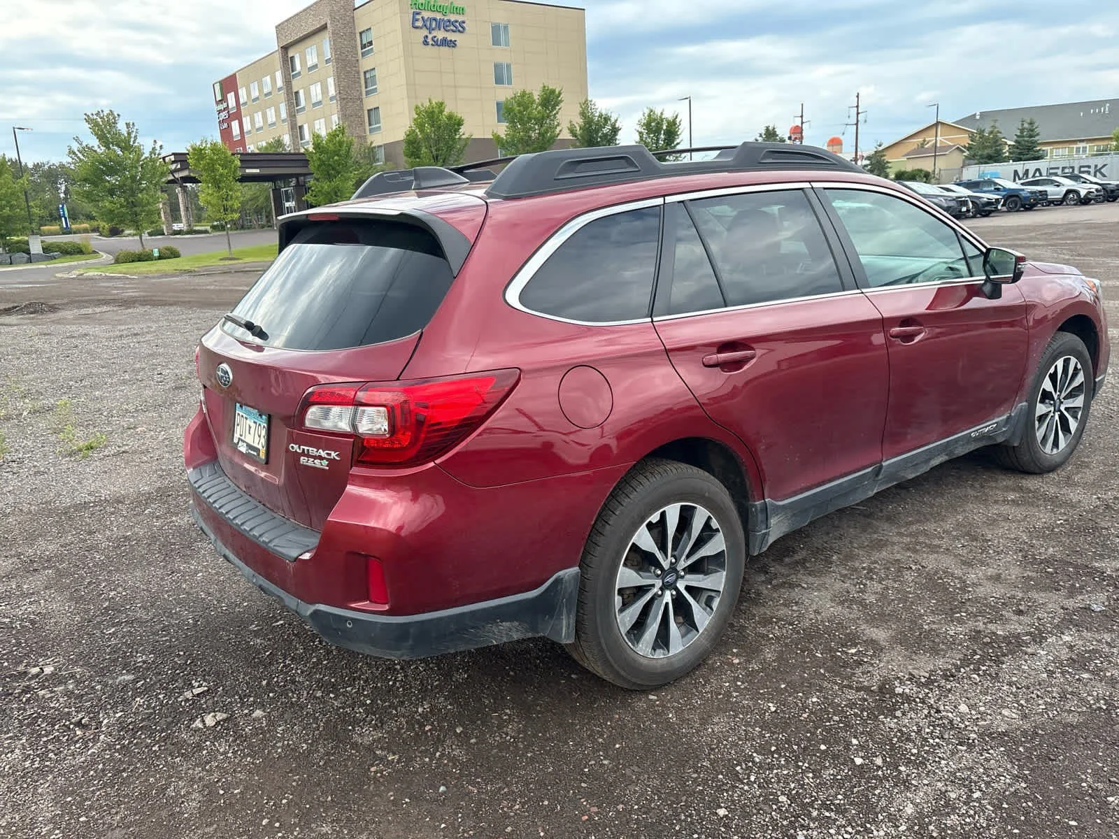 Used 2017 Venetian Red Pearl Subaru Limited image 11