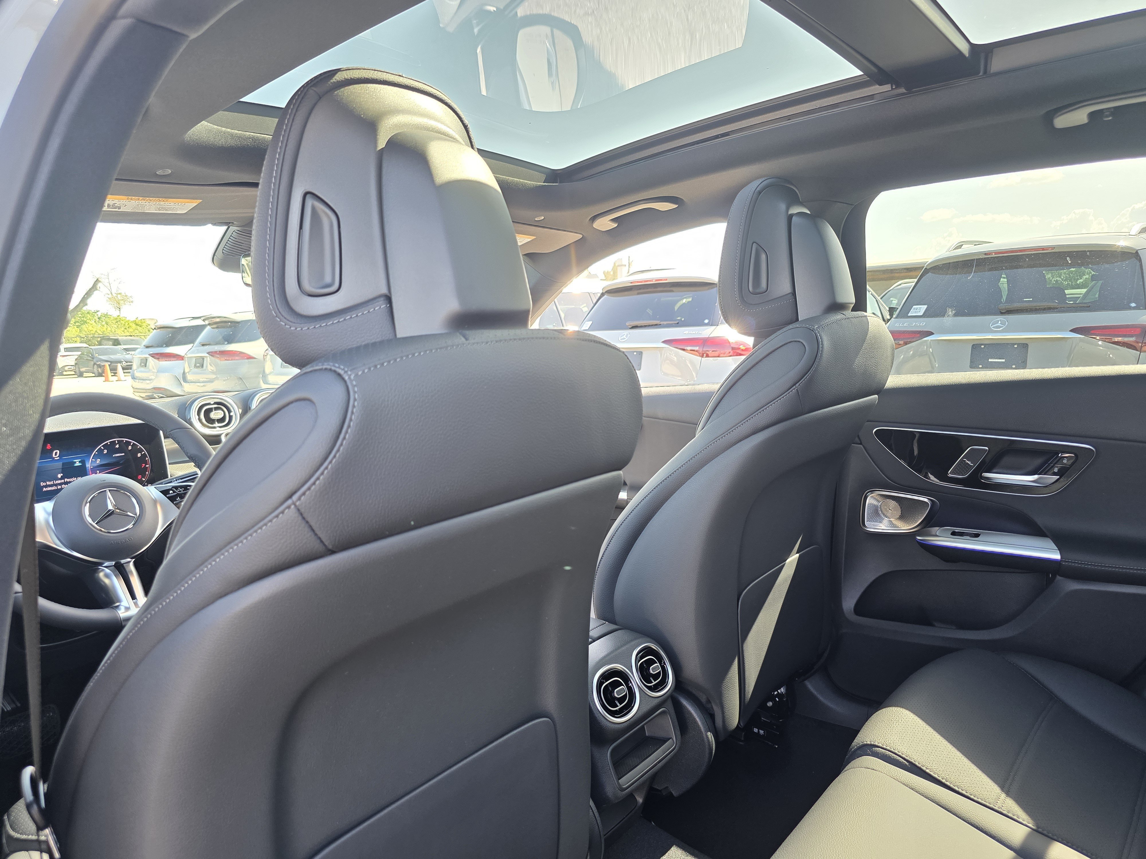 New 2026 MANUFAKTUR Alpine Grey Mercedes-Benz GLC 300 image 13