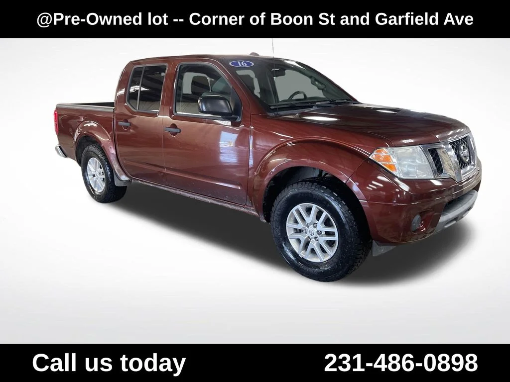 Used 2016 Brown Nissan SV image 7