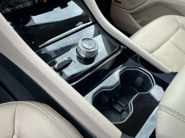Used 2021 White Jeep Limited image 33