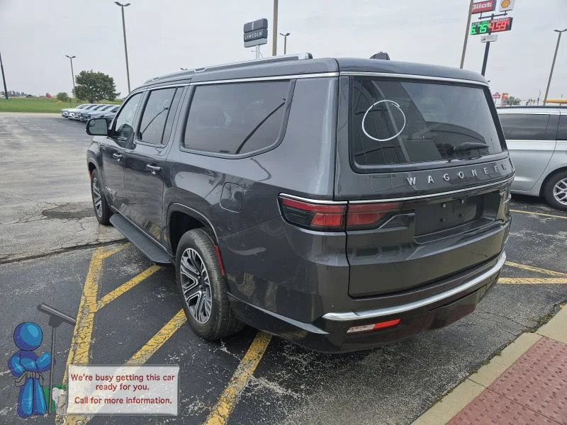 Used 2024 Baltic Gray Metallic Clearcoat Jeep Series II image 3