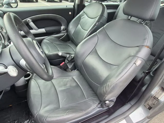 Used 2004  MINI  image 21