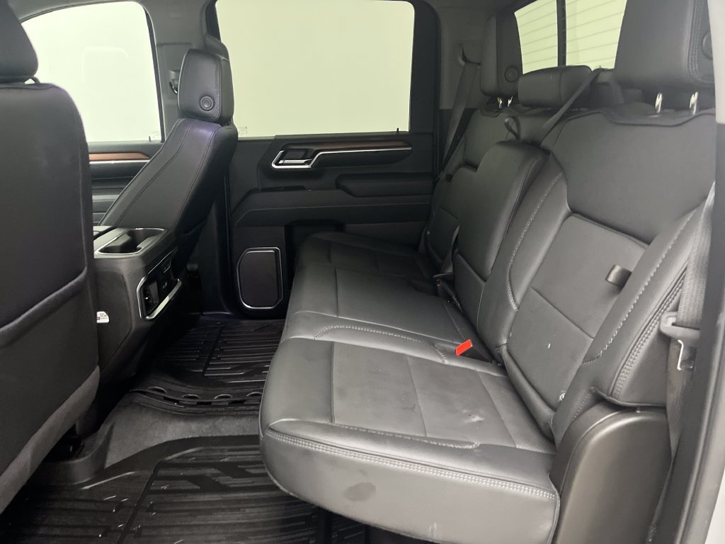 Used 2025 Silver GMC Denali image 13