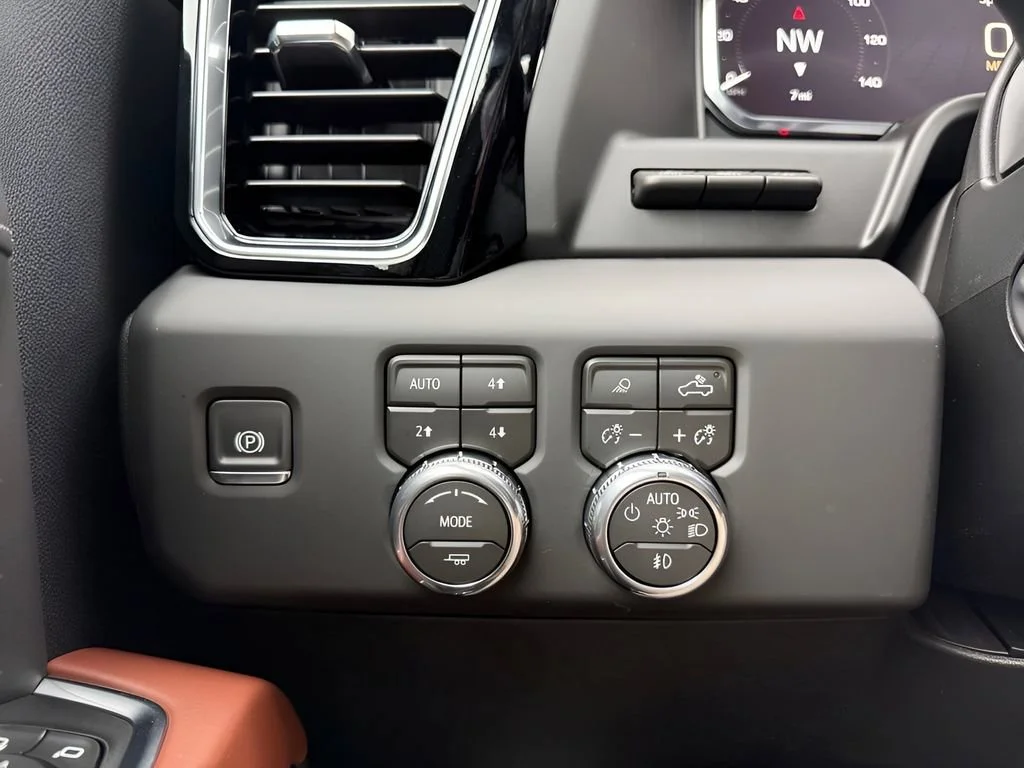 New 2026 Glacier White Tricoat GMC Denali Ultimate image 27
