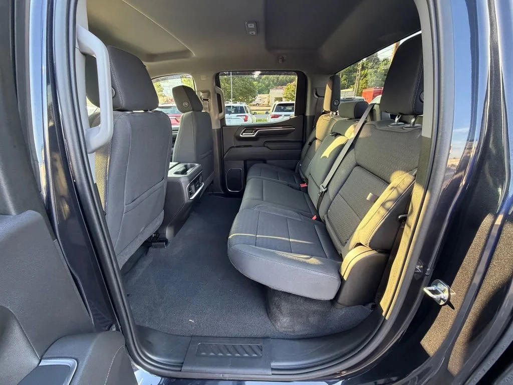 Used 2022 Titanium Rush Metallic GMC Elevation image 16