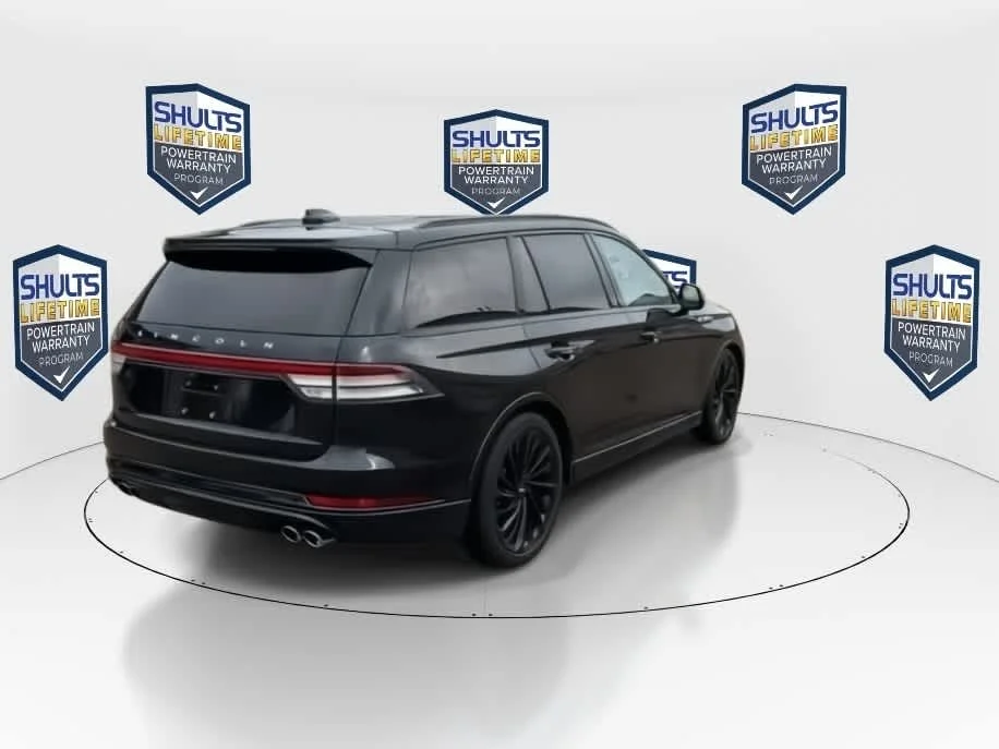 Used 2026 Infinite Black Metallic Clearcoat Lincoln Reserve image 8