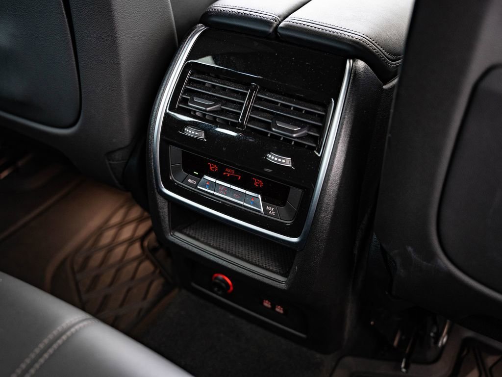 Used 2024 Skyscraper Gray Metallic BMW xDrive50e image 37