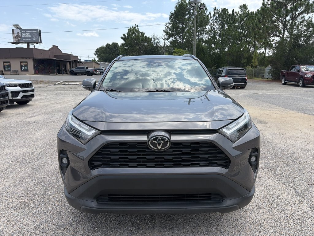 Used 2022 Gray Toyota XLE Premium image 9