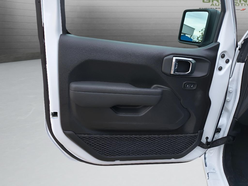 New 2026 Bright White Clear-Coat Exterior Paint Jeep 2DR Sport image 13