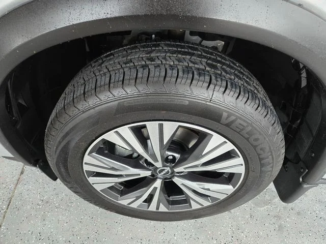Used 2023 Silver Nissan SV image 22