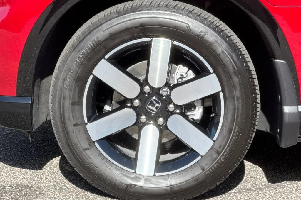 Used 2024  Honda Touring image 28