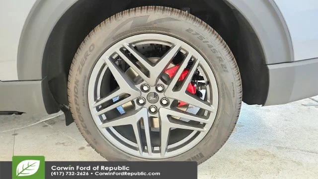 2026 Ford Explorer ST - Photo 10