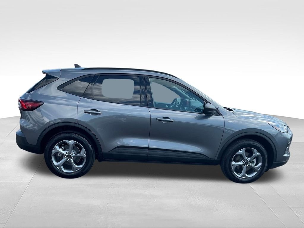 Used 2025 Gray Ford ST-Line image 6