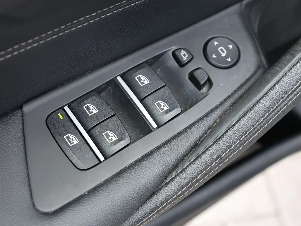 Used 2023 Black BMW 530i xDrive image 12