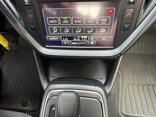Used 2024 Blue Subaru Base image 17