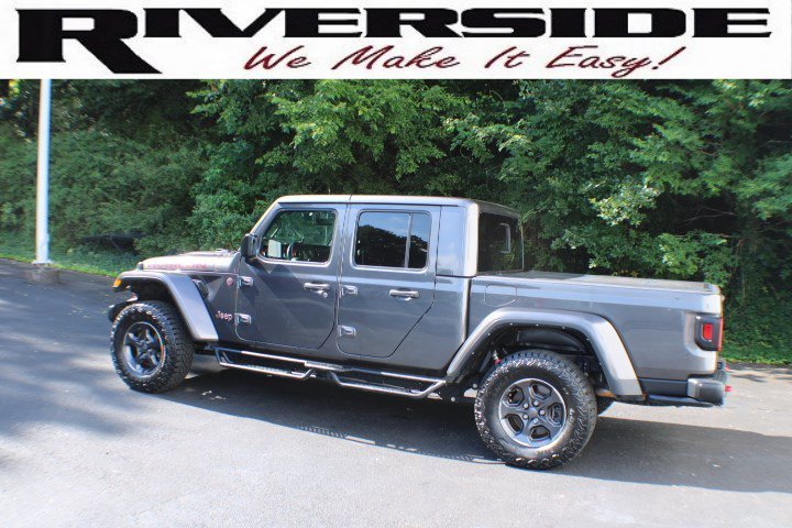 Used 2022 Granite Crystal Metallic Clearcoat Jeep Rubicon image 3