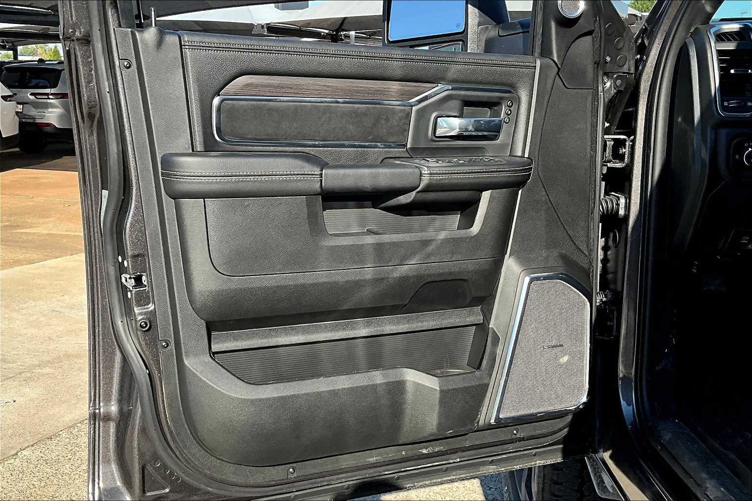 Used 2025 Granite Crystal Metallic Clearcoat Ram Laramie image 11