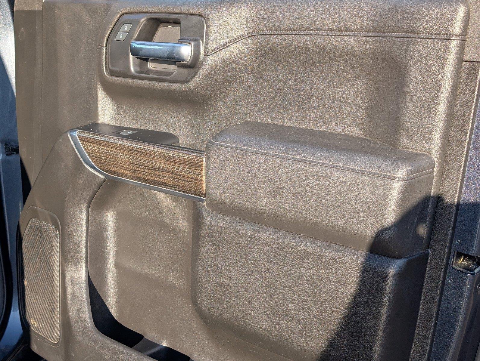 Used 2022 Shadow Gray Metallic Chevrolet LT image 41