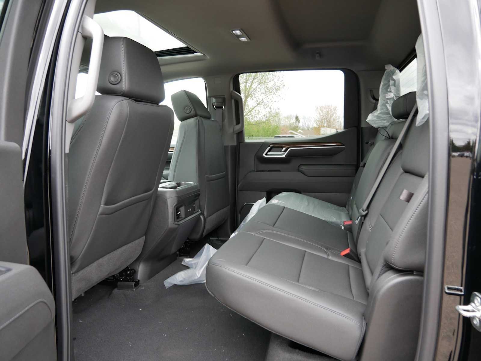 2026 Chevrolet Silverado 1500 LT Trail Boss - Photo 12