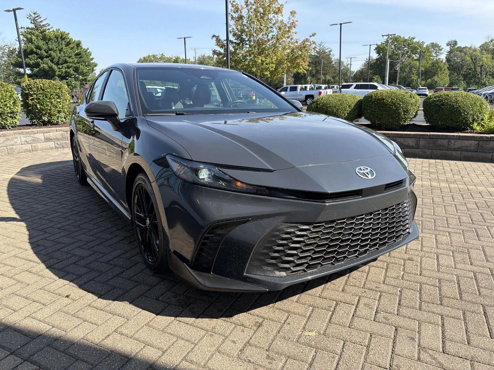 Used 2025 Underground Toyota LE image 7