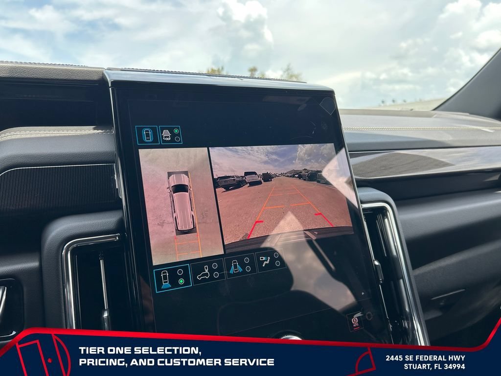 New 2026 Onyx Black GMC Elevation image 32