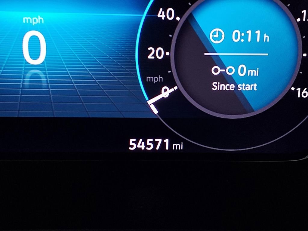 Used 2024  Volkswagen 2.0T SE w/Technology image 18