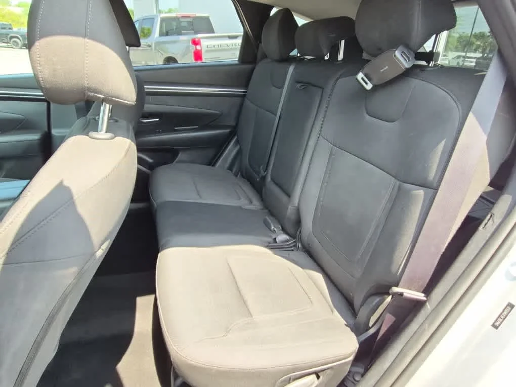 Used 2022 Shimmering Silver Hyundai SEL image 7